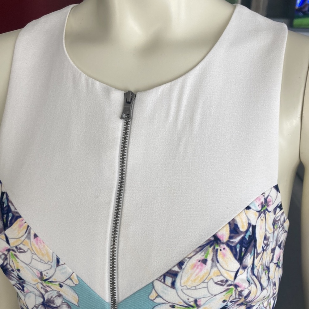 Super cute, summer dress. - Picture 6 of 16